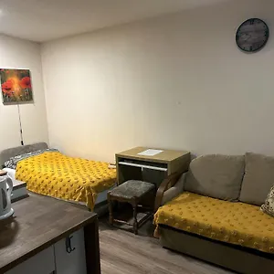 Nowoczesne Z Ogrodem I Parkingiem Apartament Poznań